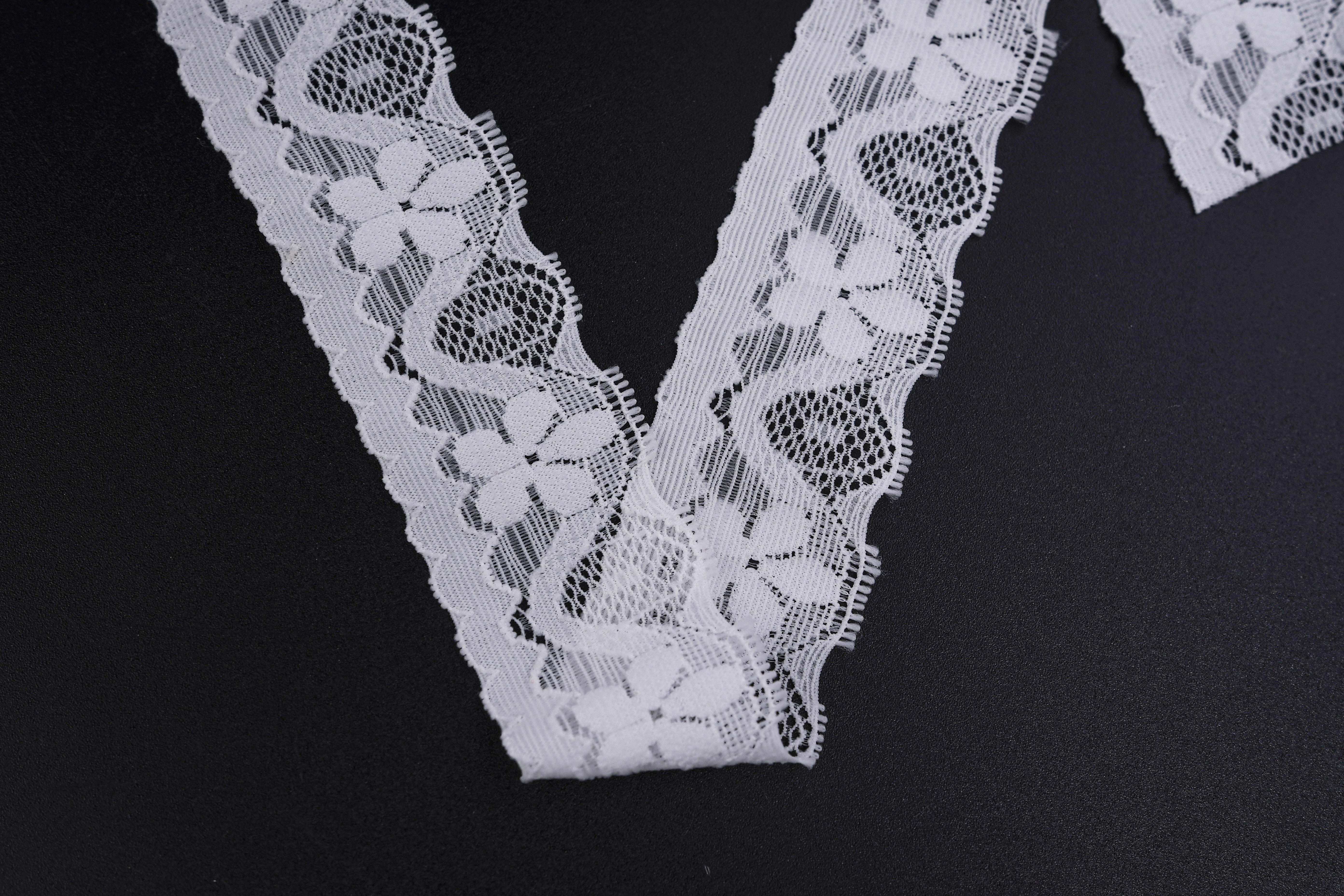 High Quality Stretch Nylon Lace Trim 3.5cm Nylon Lace Fabric Nylon Spandex Lace for Bra And Underwear Wedding Decoration 520#